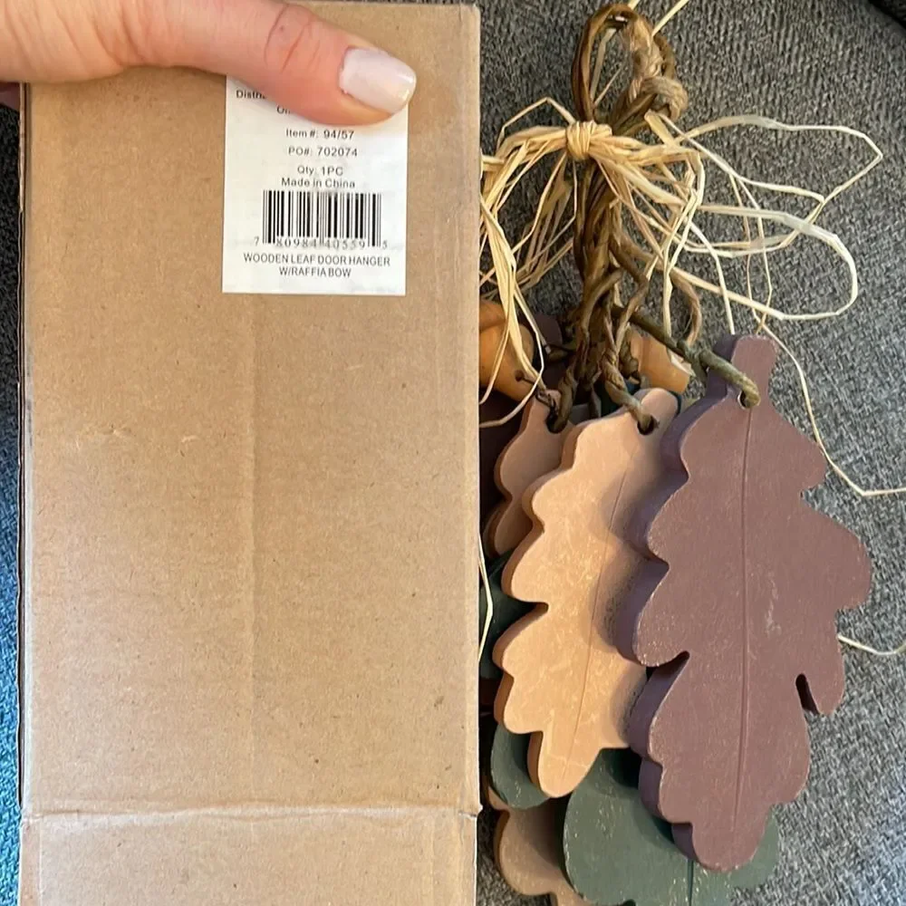 Wooden Leaf Door Hanger with Raffia Bow